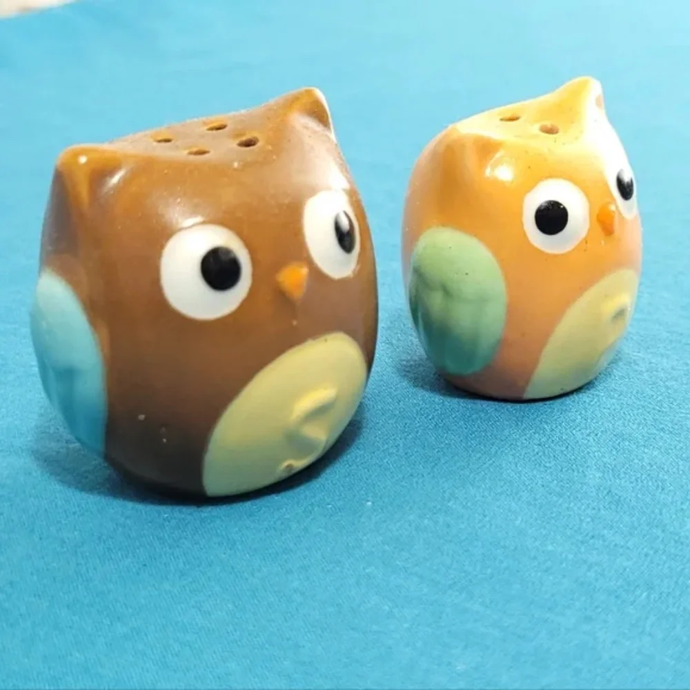 Vintage Mini Owl Salt and Pepper Shakers